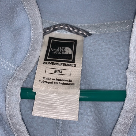 The North Face fleece pull over sweater. - Picture 5 of 6